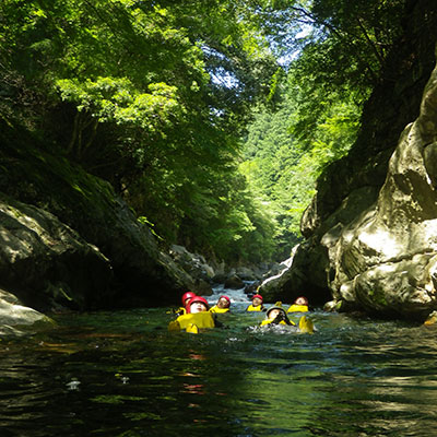 水に浮かぶ穏やかな時間を満喫して下さいね